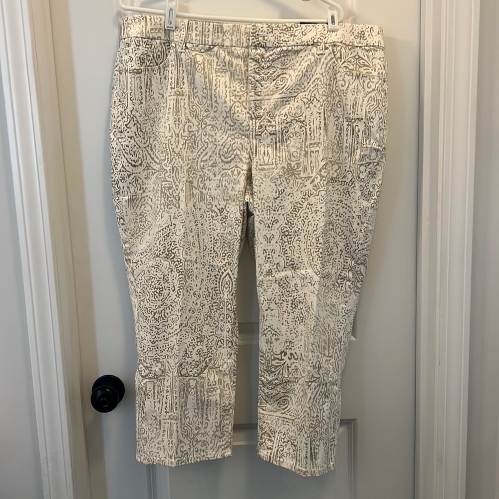 The SO LIFTING CROP by Chico’s. Slim fit crop. Slims in front. Lifts in …